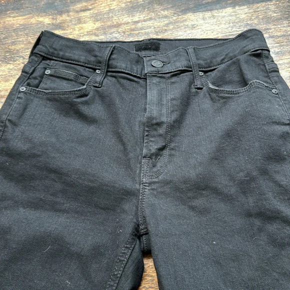 Mother black denim frayed edge shorts cha cha fray in not guilty wash size 27 - Picture 3 of 12